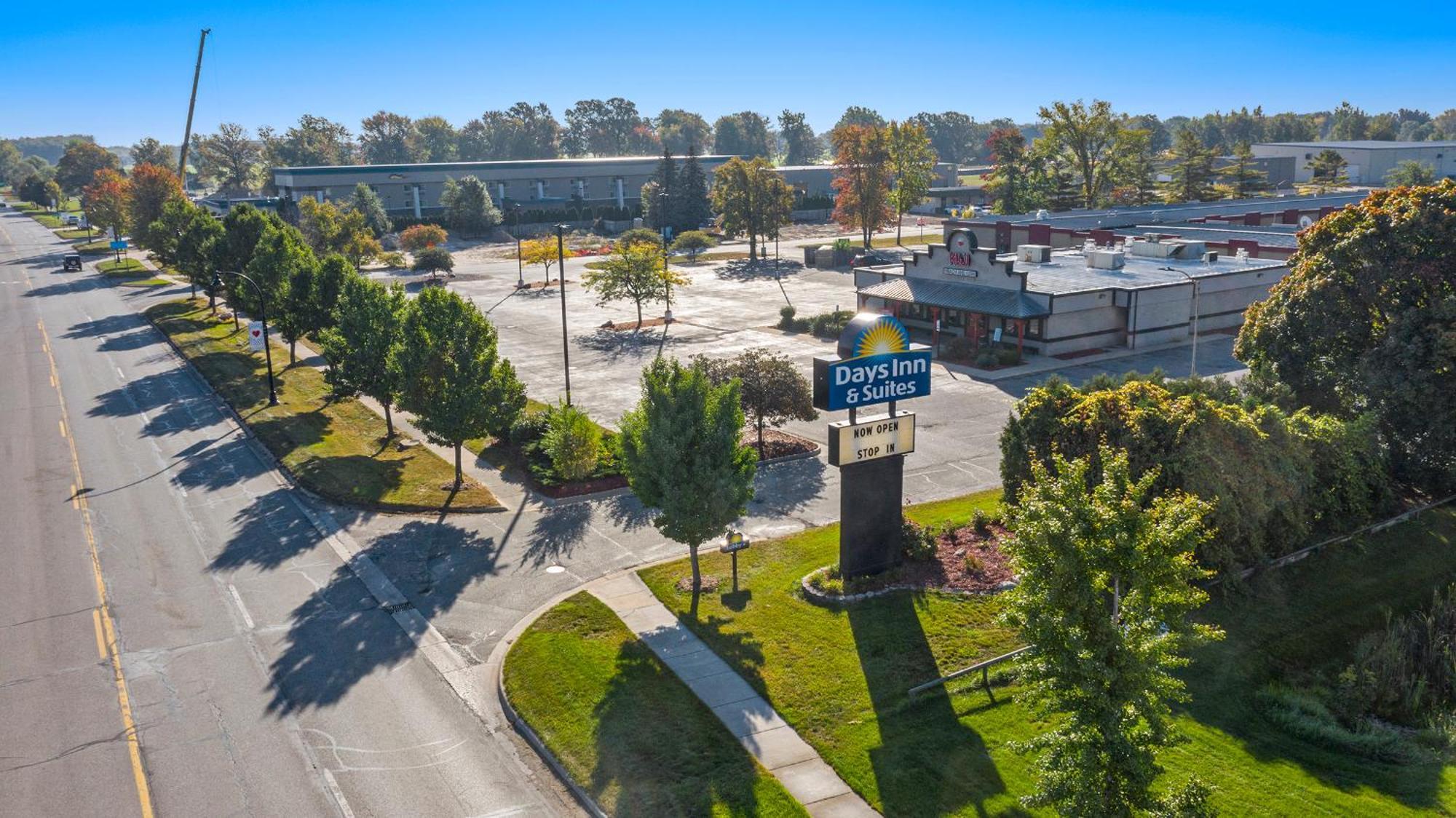 Days Inn & Suites By Wyndham Mt Pleasant Mount Pleasant Exteriér fotografie