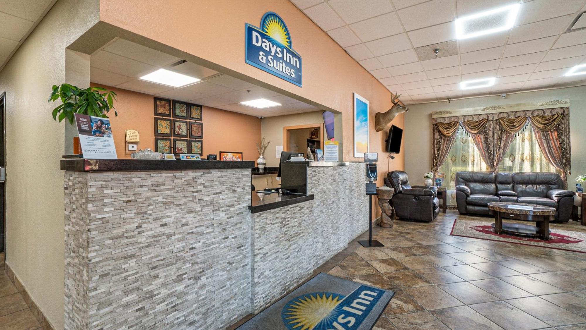 Days Inn & Suites By Wyndham Mt Pleasant Mount Pleasant Exteriér fotografie